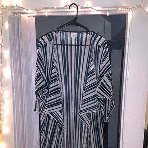 Lularoe Medium Silk Kimono/Wrap